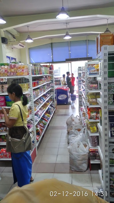 Photos of Victoria Fancy Shop