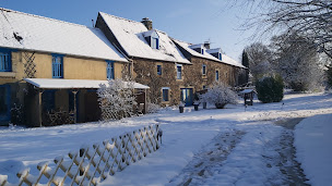 Photo n°10 de Domaine La Tarais à Calorguen (Chambre d'hôtes)