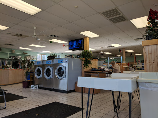 West Bay Laundry & Dry Cleaning Logo
