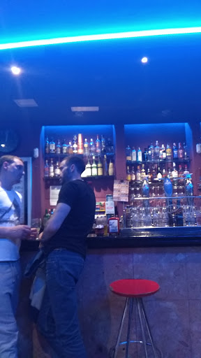Pub Warta - Visual
