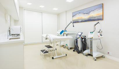 Simone Stringhini - Clínica de Dermatologia