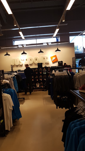 Nike Factory Store Leeds Crown Point - Thumbnail
