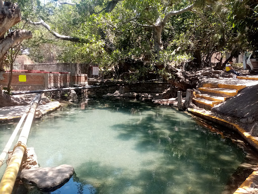 Balneario Las Pilitas de Agua Caliente de Ahuisculco, Jal.