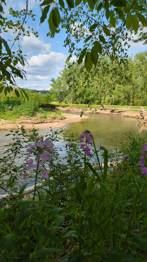 2 Bees Campground - Visual