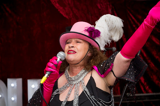 Hire Melbourne premier entertainment www.partymammanezziv.com.au - Thumbnail