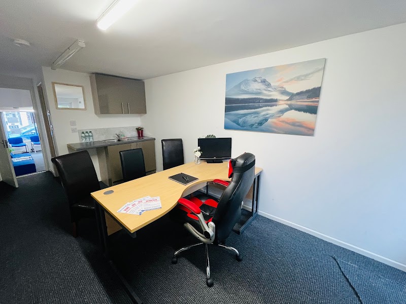 Worcester Propertyfinder photo 3