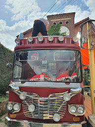 Photo n°11 de La Guinguette des Puces du Moulin à Neaufles-Saint-Martin (Restaurant)