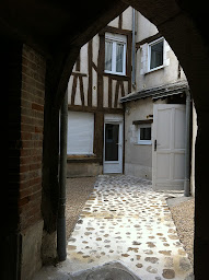 Photo n°12 de SARL Flogestim à Orléans (Logement meublé)