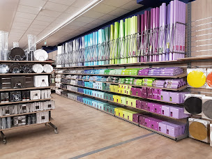 Photo n°10 de Jour de Fête à Epagny Metz-Tessy (Magasin de déguisements)