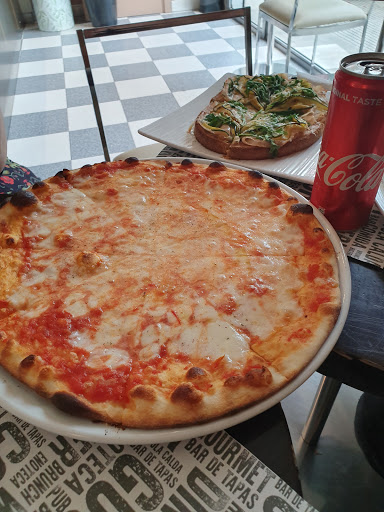 CAPI (caffè- pausa pranzo-pizzeria) - Thumbnail
