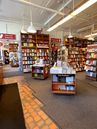 Harvard Book Store - Thumbnail