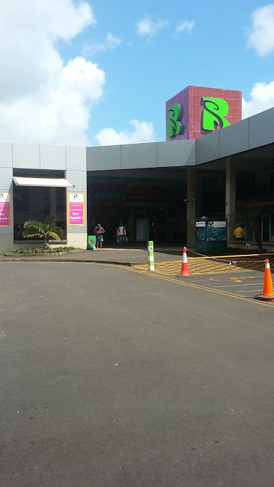 Photos of River Side Shopping Centre