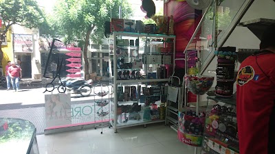 Photos of Cosmeticos Damafer