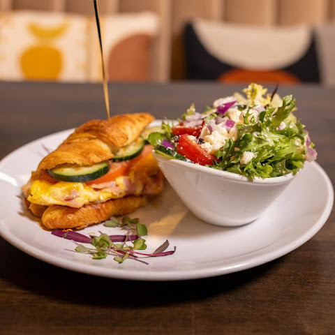 The Metropolitan On Main | Restaurant & Bar | Main Street District | Downtown Dallas by null