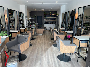 Photo n°3 de L'indépendant à Paris (Salon de coiffure)