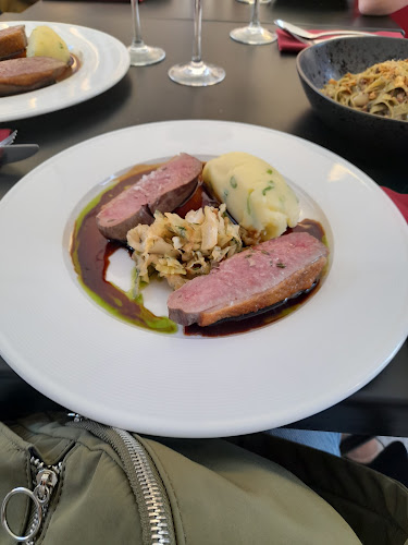 Lokalna Wino - kuchnia i przyjaciele - Restauracja
