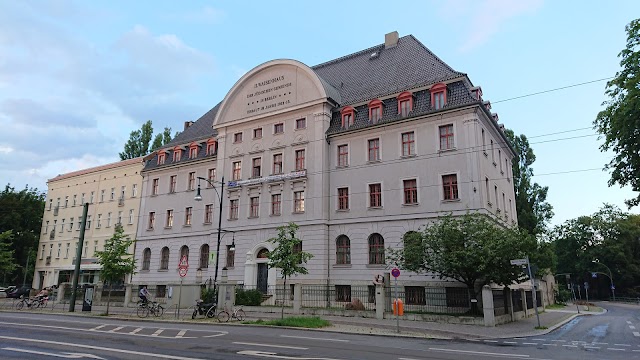 Janusz-Korczak-Bibliothek