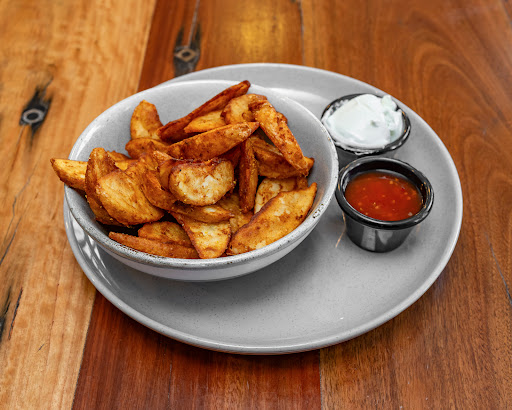 bumble bee eatery - Visual