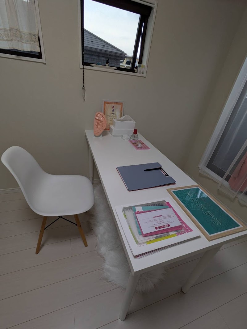 耳つぼサロン モンステラ