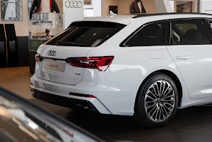 Photo n°5 de Audi Service à Limonest (Magasin de pneus)