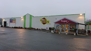 Photo n°2 de LaMaison.fr à Châteaubourg (Magasin de bricolage)
