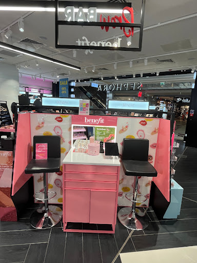 Benefit Cosmetics Brow Bar