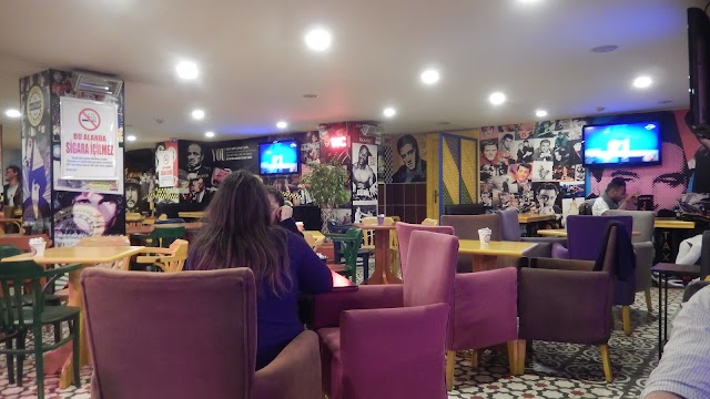 BİG YELLOW TAXI IŞIKLAR BENZİN CAFE