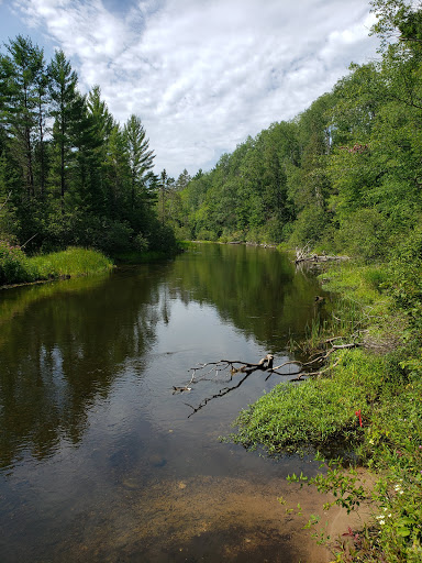 Mason Tract Pathway Trailhead
