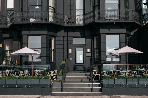Port Hotel