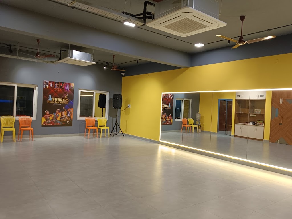 Elegant Fitness Studio