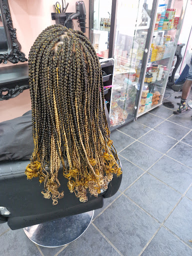 Beauty hair styles salon and barber shop - Thumbnail