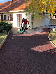 Photo n°10 de Enrobé bitume 92 à Clichy (Entreprise de terrassement)