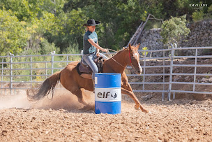 Photo n°2 de Montarines ranch à Tourves (Centre équestre)