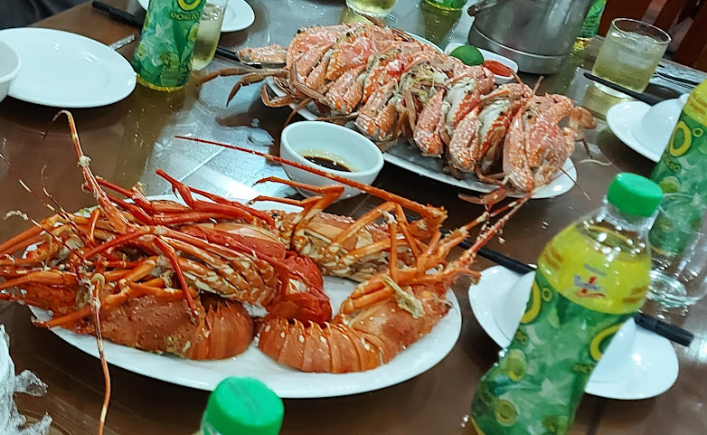 Nhà Hàng Linh Đan Halong by null