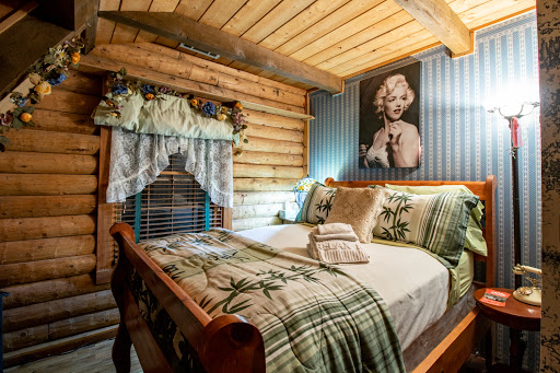 Holistic Health Day Spa & Lodging Gallery - United States