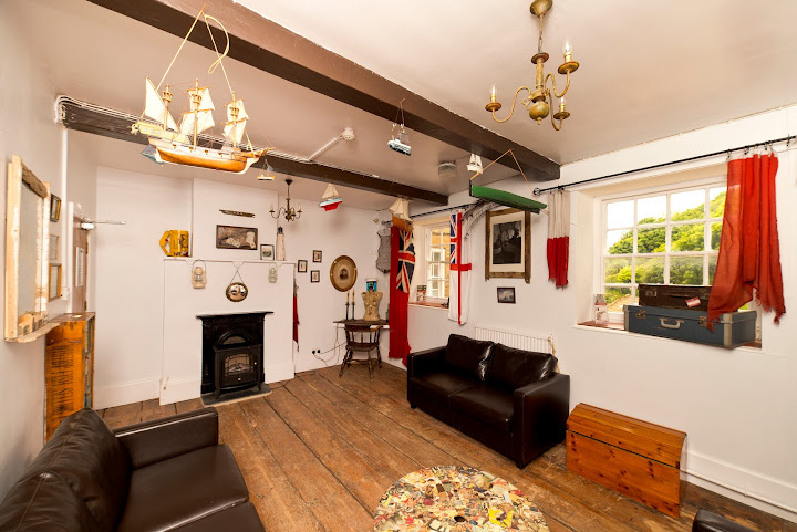 YHA Boggle Hole by null