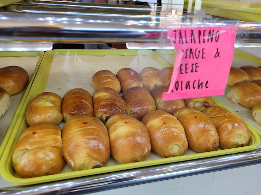 Dilly Donuts - Visual