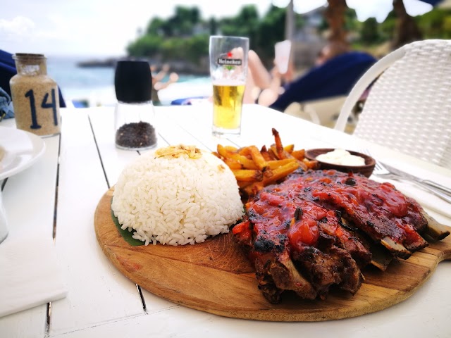 Sandy Bay Beach Club, Lembongan