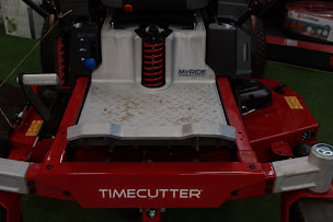 Photo n°30 de Perramant à Landerneau (Service de location de matériel de motoculture)