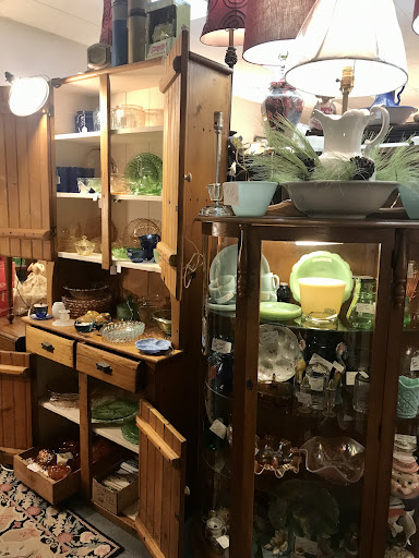 Back Door Antiques - Thumbnail