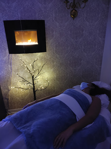 Au Delà De Beau/Beyond Beauty Massage - Thumbnail