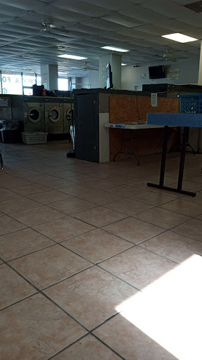 Brookshire Washateria & Cleaners Gallery - United States