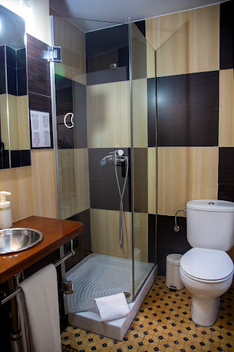 Hostal Gud - Visual