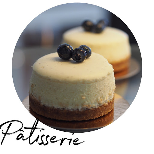 Eclair au Café - Visual