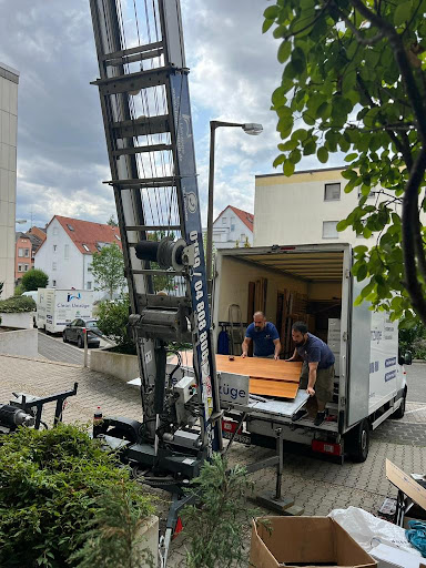 Clean Umzüge - Umzugsfirma Nürnberg - Umzugsunternehmen - Entrümpelung - Entsorgung Möbelaufzug Möbellift Außenaufzug