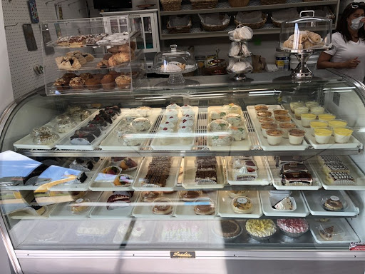 Lina's Bakery
