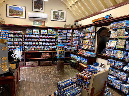 The Really Useful Station Shop - Thumbnail