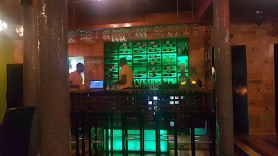 Photos of Wine Art & Food