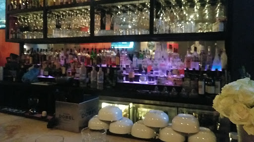 Key Hole Bar - Visual