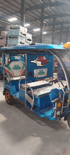 BigBul E-Rickshaw B4 model with steel frame available at Komal Enterprise post image